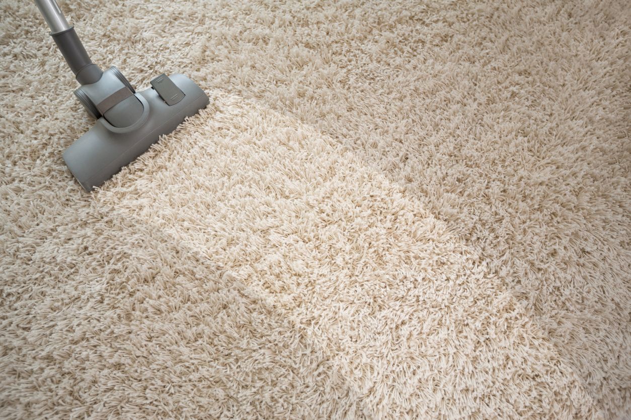 Cleaning a carpet